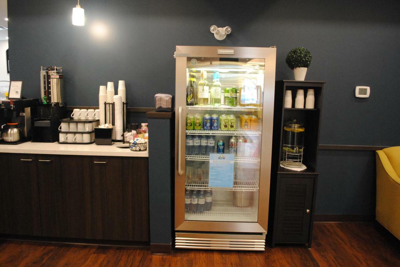 林赛戴斯套房酒店 外观 照片
